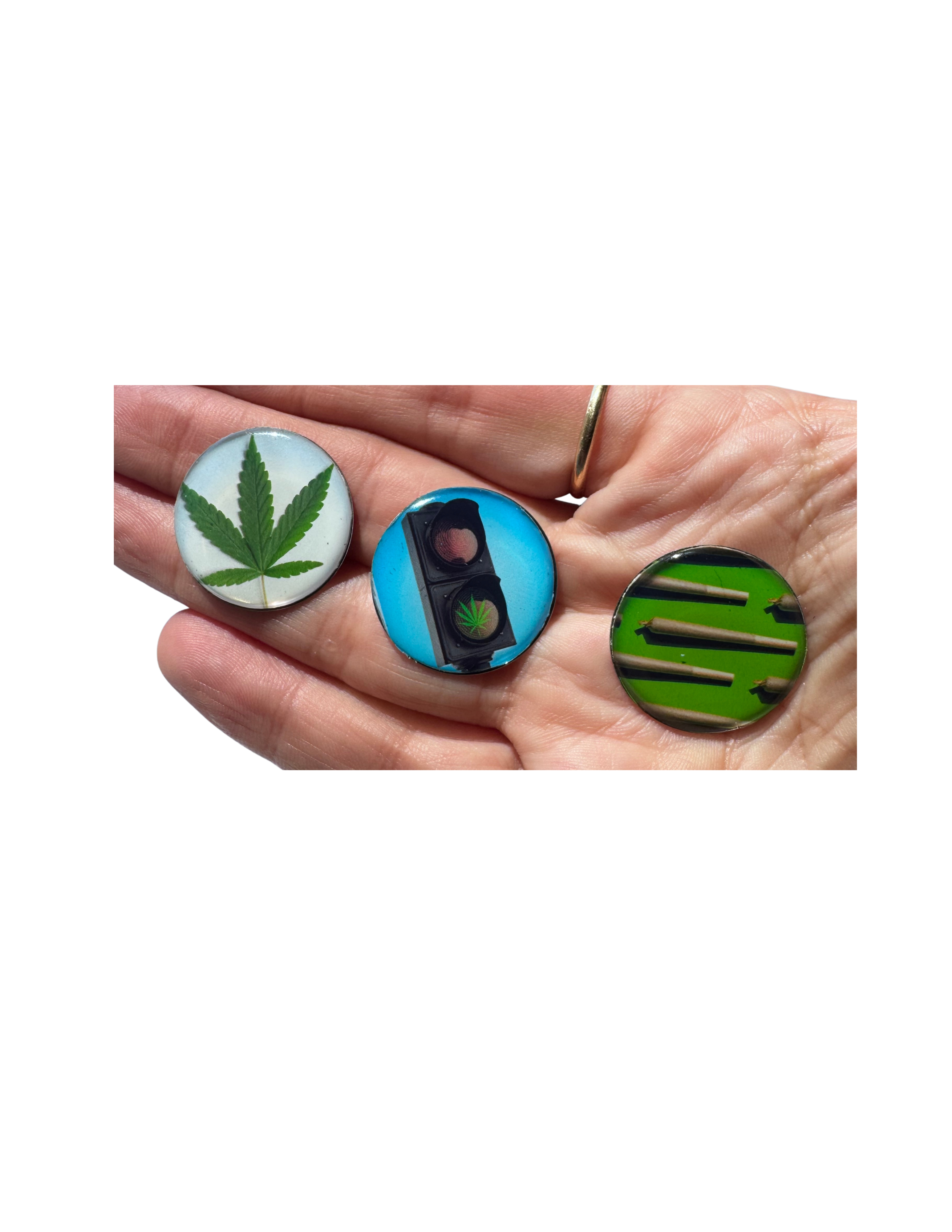 Smoker's Golf Ball Marker Weed Collection, Magnetic Hat Clip Accessory